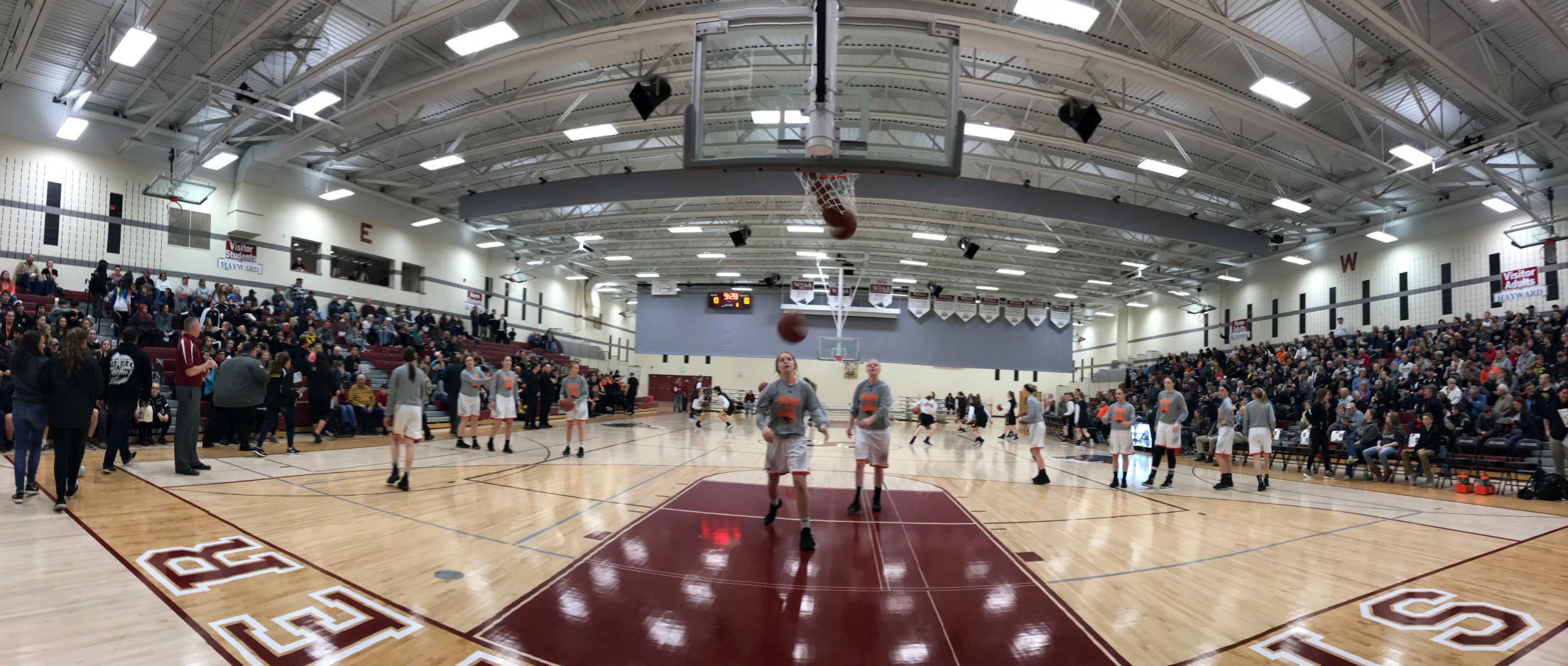 Bloomer girls basketball vs Hayward at Spooner 3-1-18
